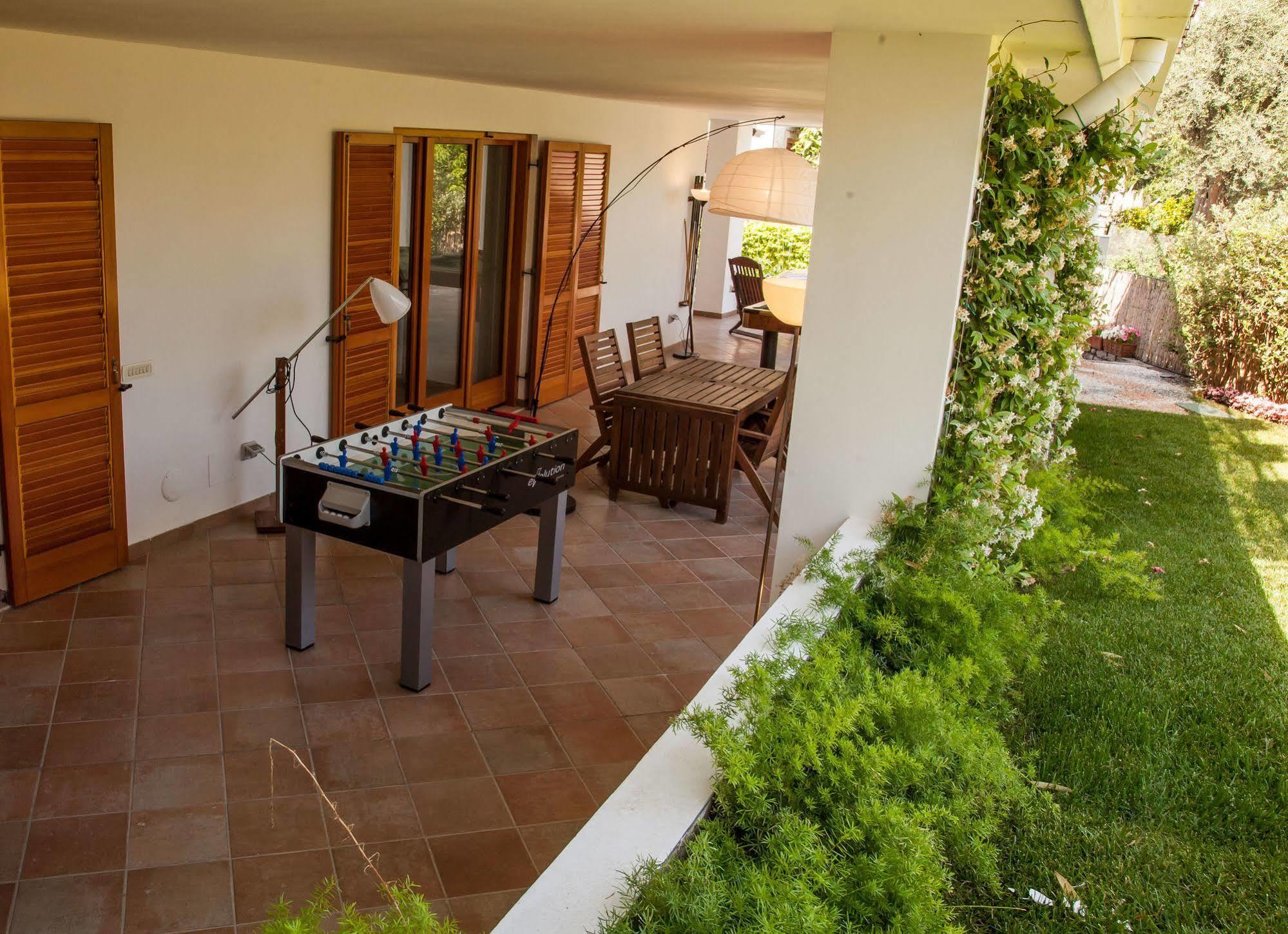 Casa Vacanze Villa Antonella By Gocce Вико Екуензе Екстериор снимка